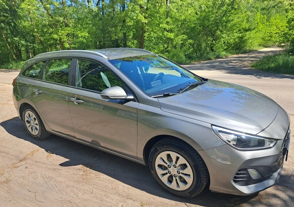 Hyundai I30 cena 51000 przebieg: 150800, rok produkcji 2019 z Kałuszyn małe 301